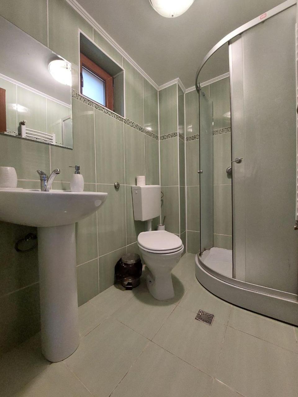 Vila Foc Alb Apartamente-Buşteni Exteriör bild